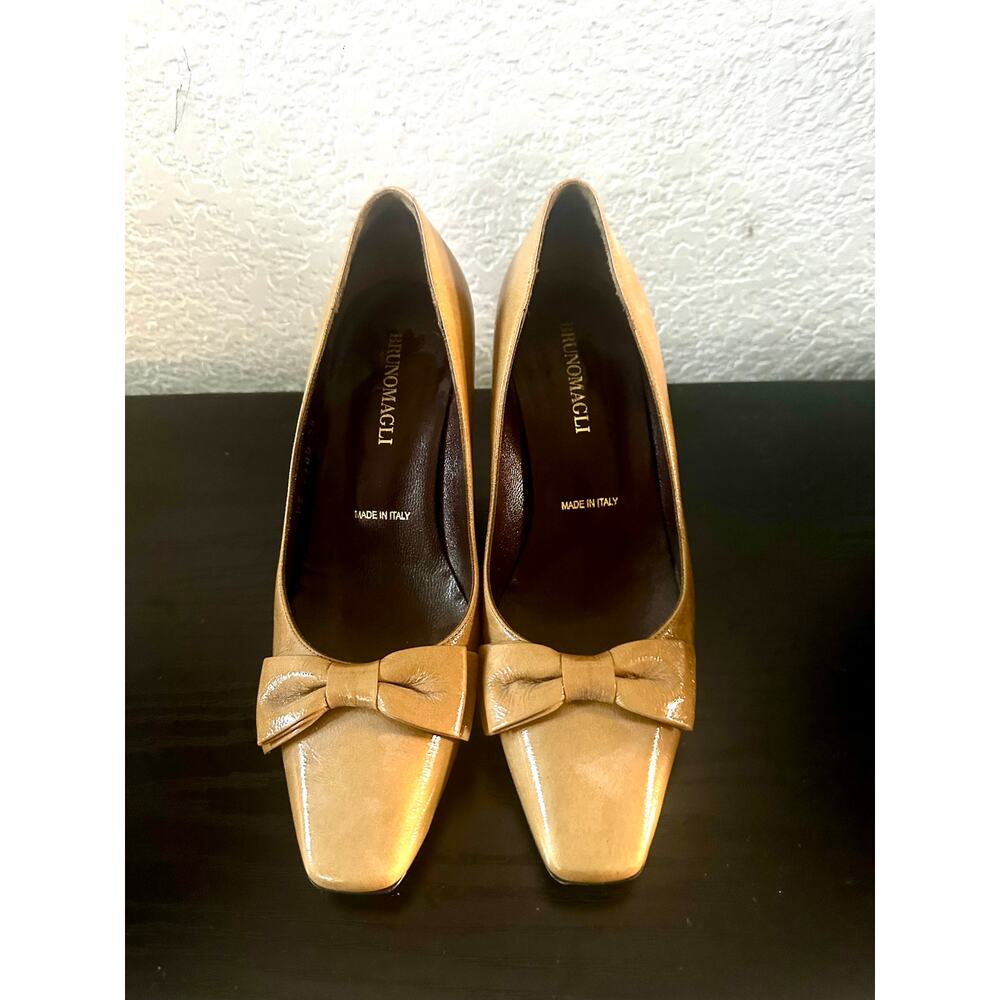 New Bruno Maglo Heels with Bow Detail - Made in Italy Size 7.5 Euro 38